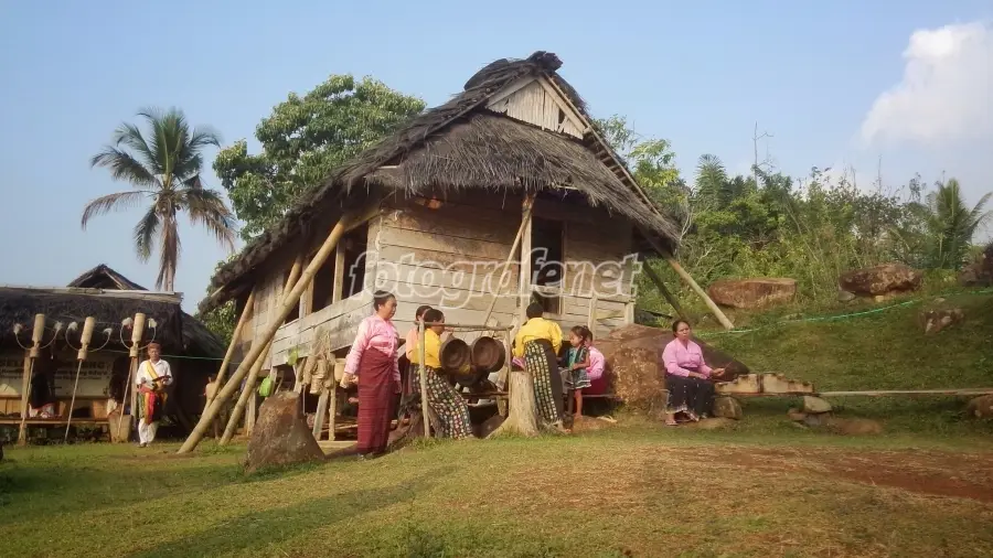 rumah adat tradisional melo rumah adat tradisional melo